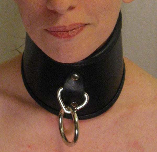 Hand-Dyed 3" Locking Severe Posture Collar with Leather backing and locking Fastening