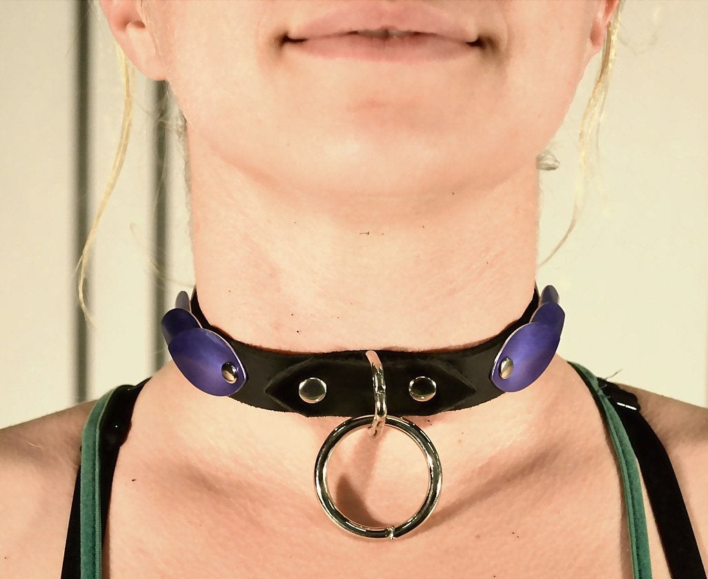 Narrow Leather And Dragon Scale Fantasy Collar
