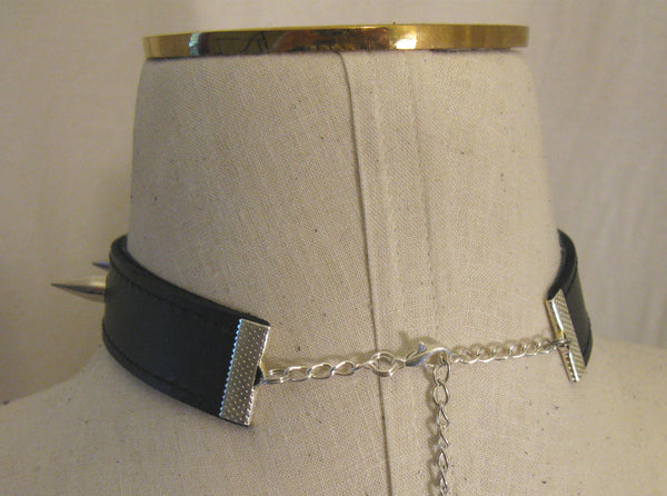 Real Leather Spiked Choker with Chain Link Fastening